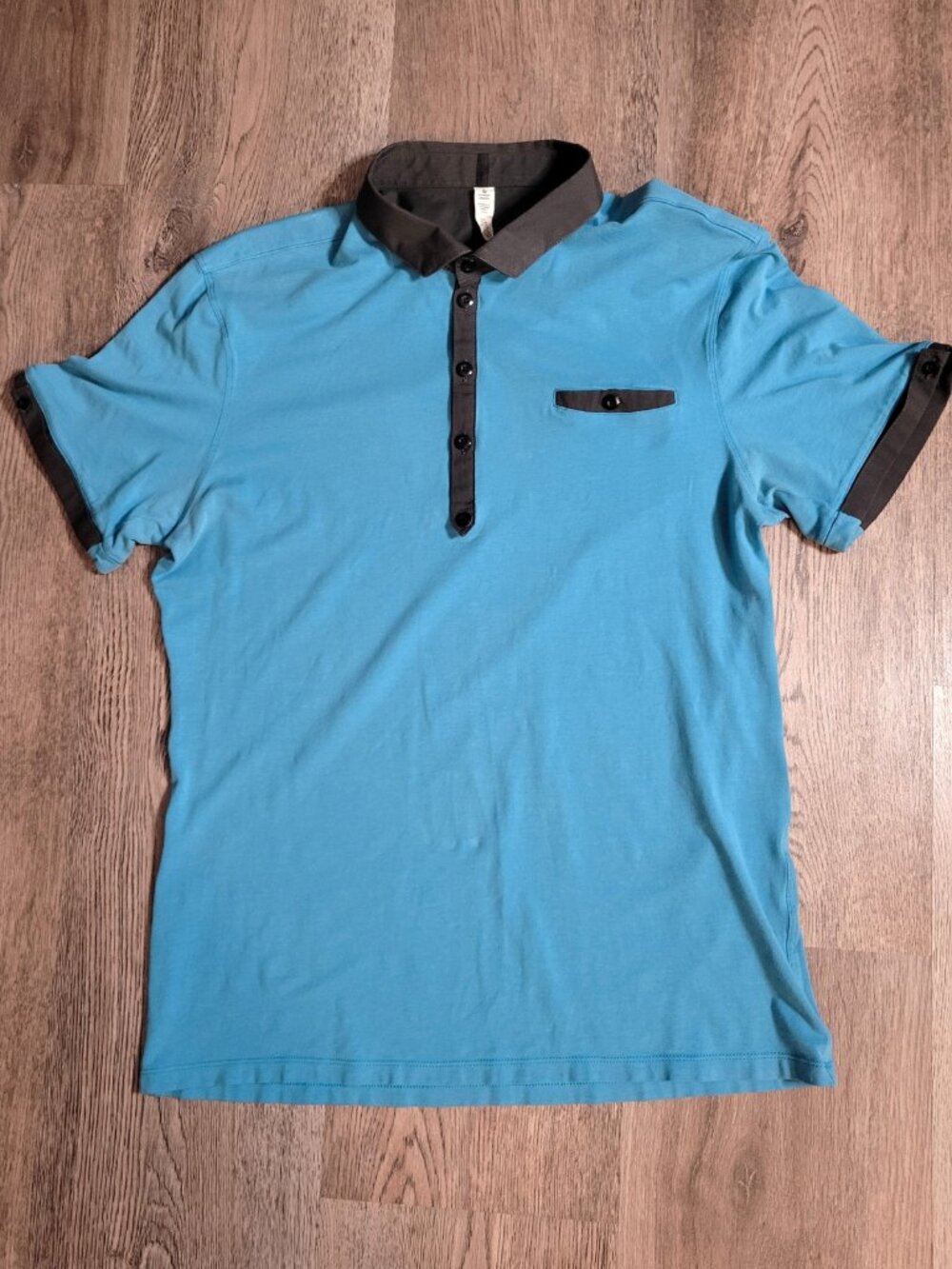 Lululemon‎ Short Sleeve Polo Shirt Mens Large Blue Contrasting Gray Collar Golf